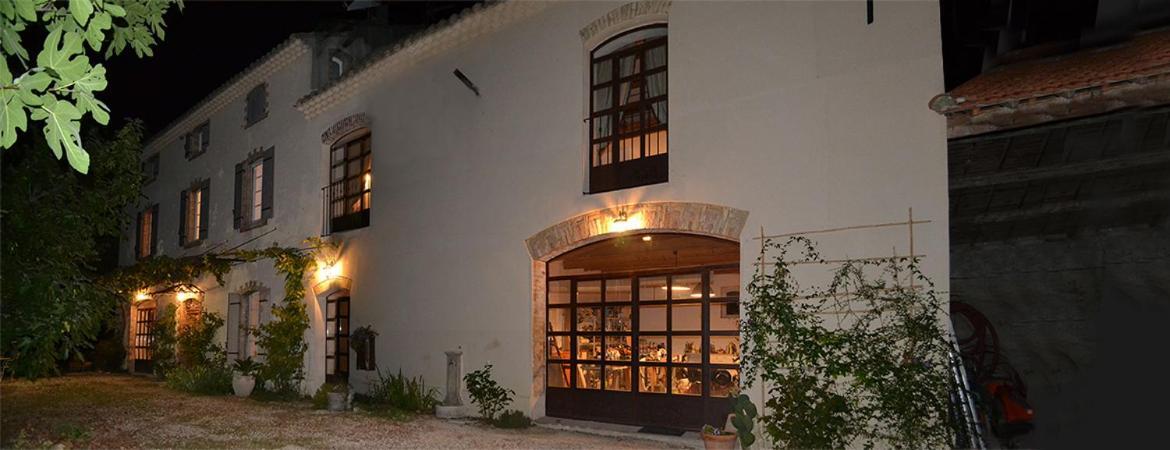 Chambres D Hotes De Charme Dans Mas La Souvine Du 17Eme, Chambres Climatisees Bédarrides エクステリア 写真