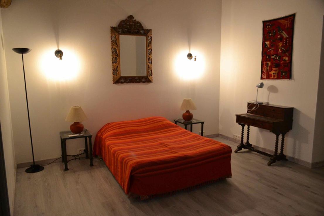 Chambres D Hotes De Charme Dans Mas La Souvine Du 17Eme, Chambres Climatisees Bédarrides エクステリア 写真